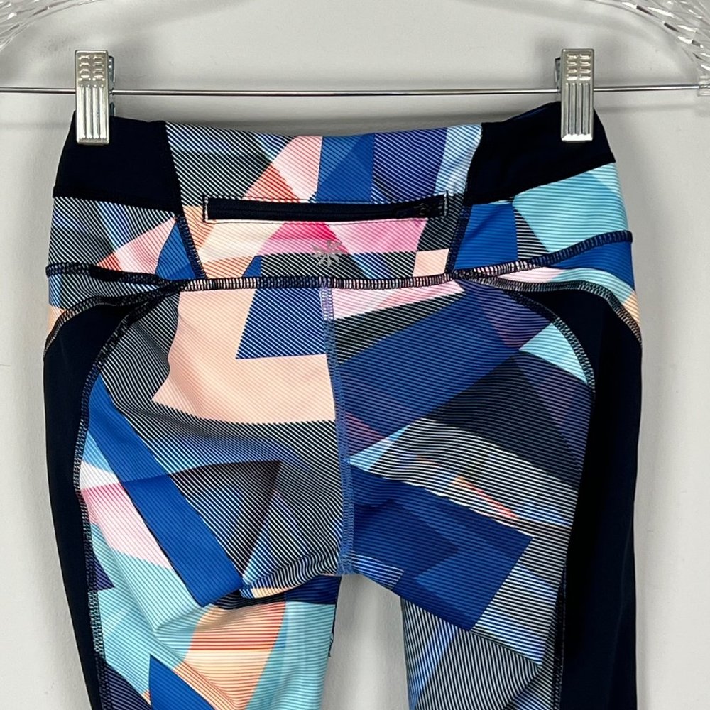 Athleta Womens Sonar Capri Leggings Electric Geo Blue size XXS - Picture 8 of 15